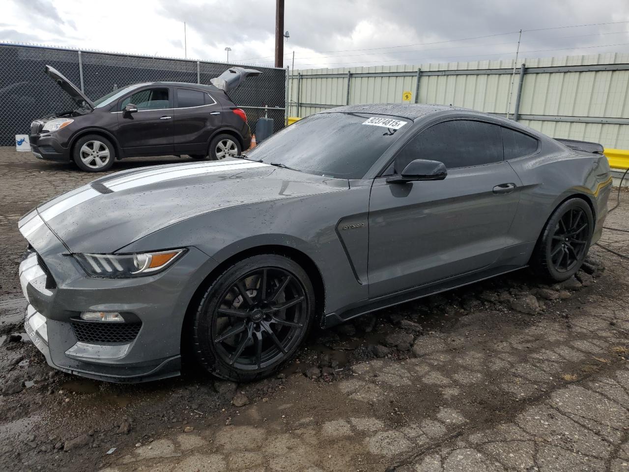 FORD MUSTANG SHELBY GT350