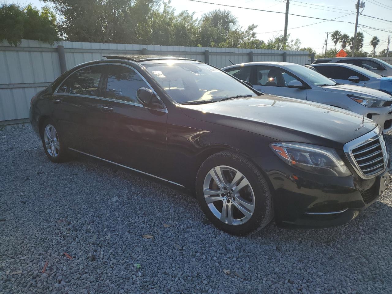 MERCEDES-BENZ S-CLASS 550