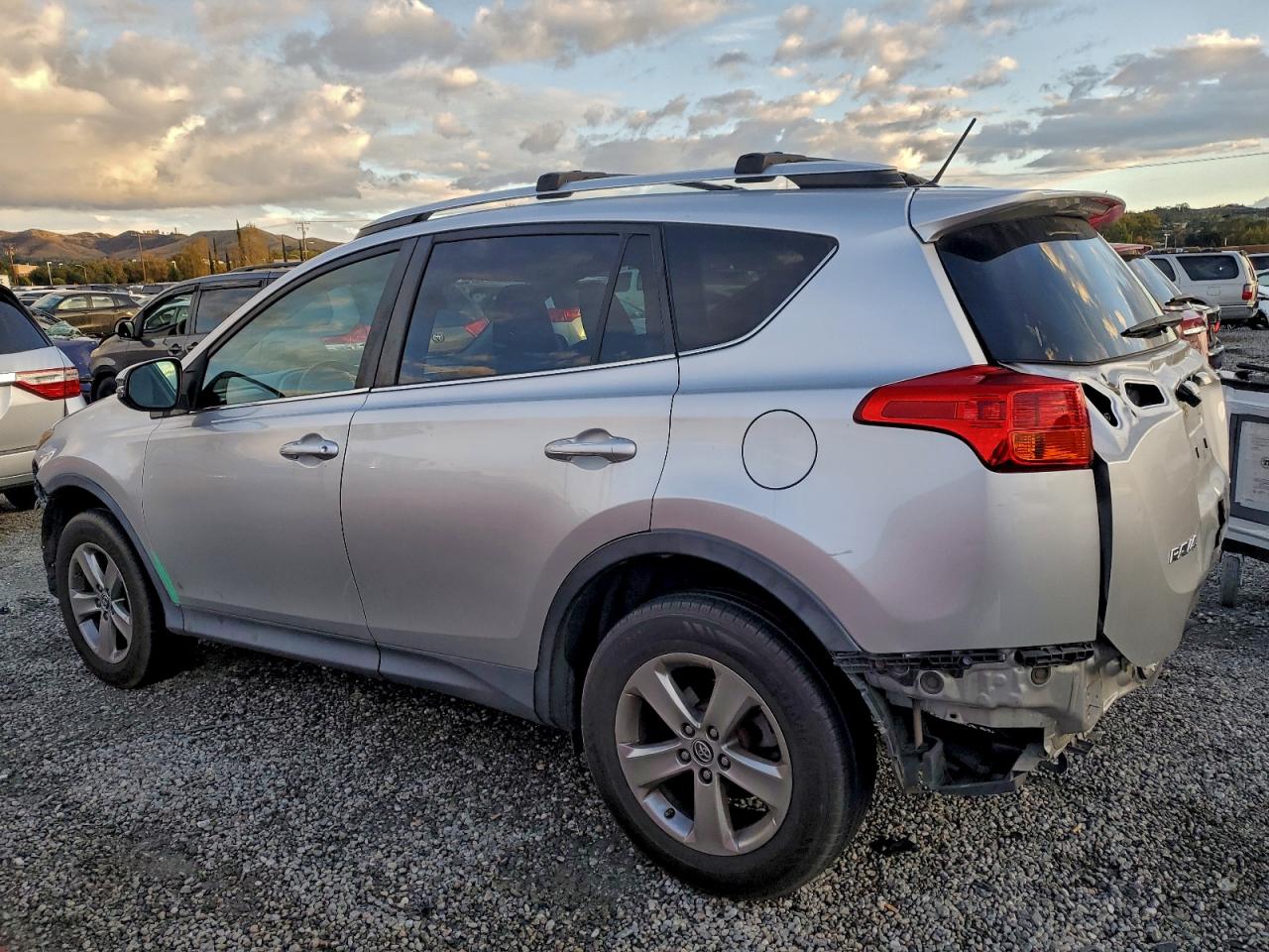 TOYOTA RAV4 XLE