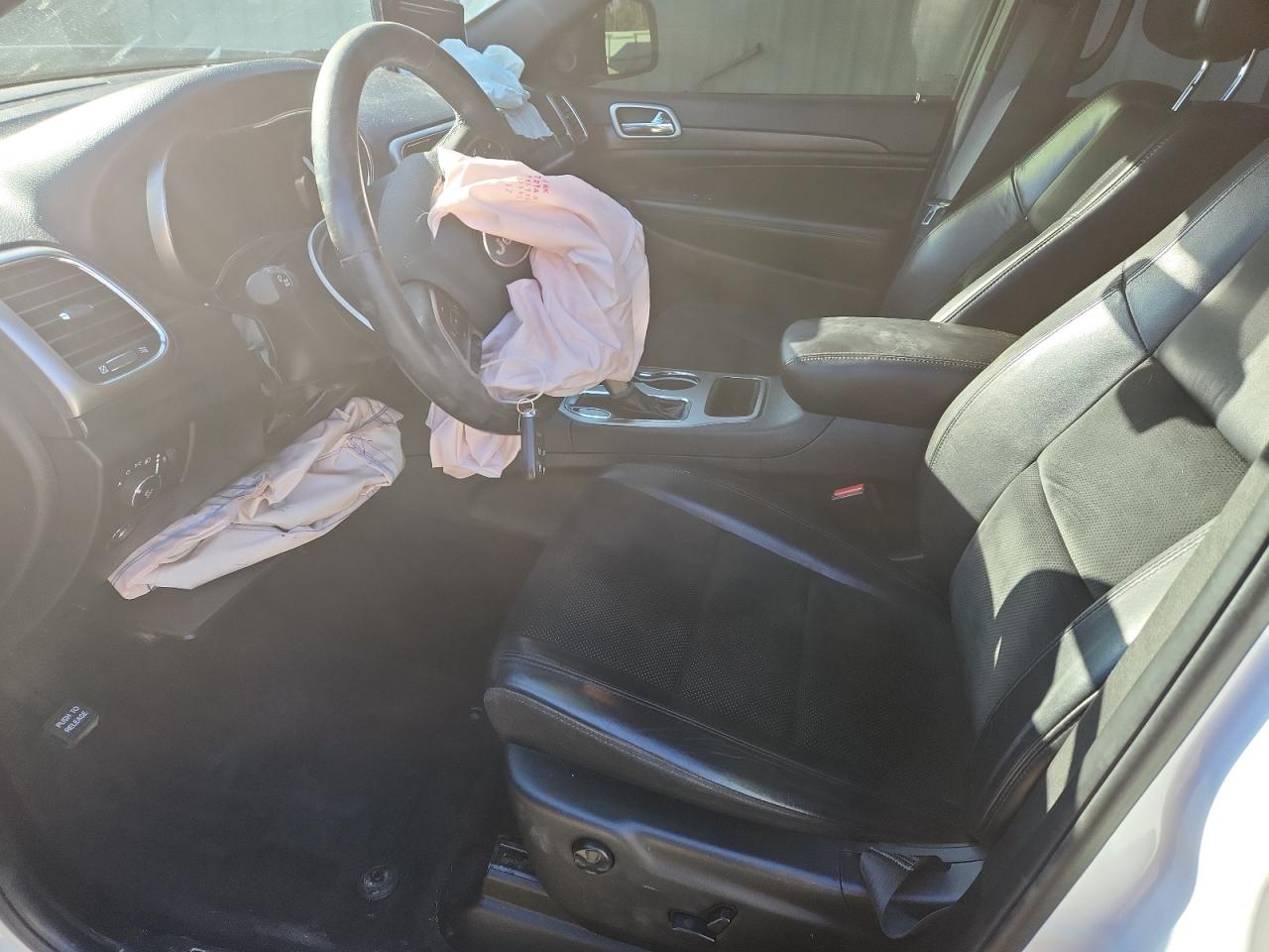 JEEP GRAND CHEROKEE LAREDO