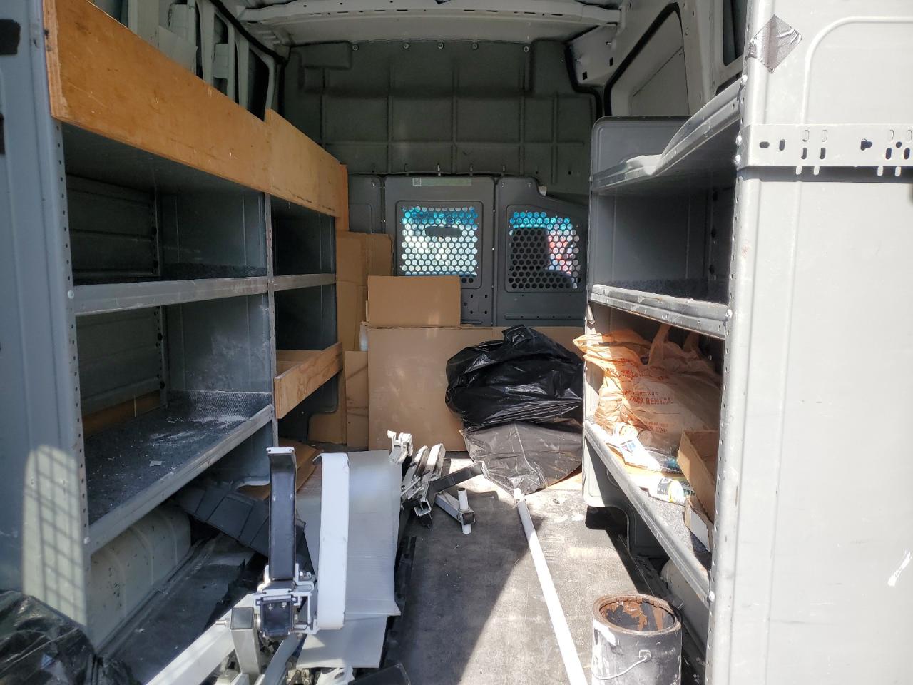 NISSAN NV2500 2500 S