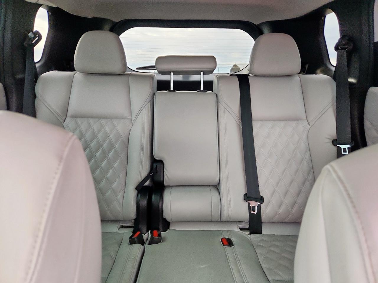 MITSUBISHI OUTLANDER SEL