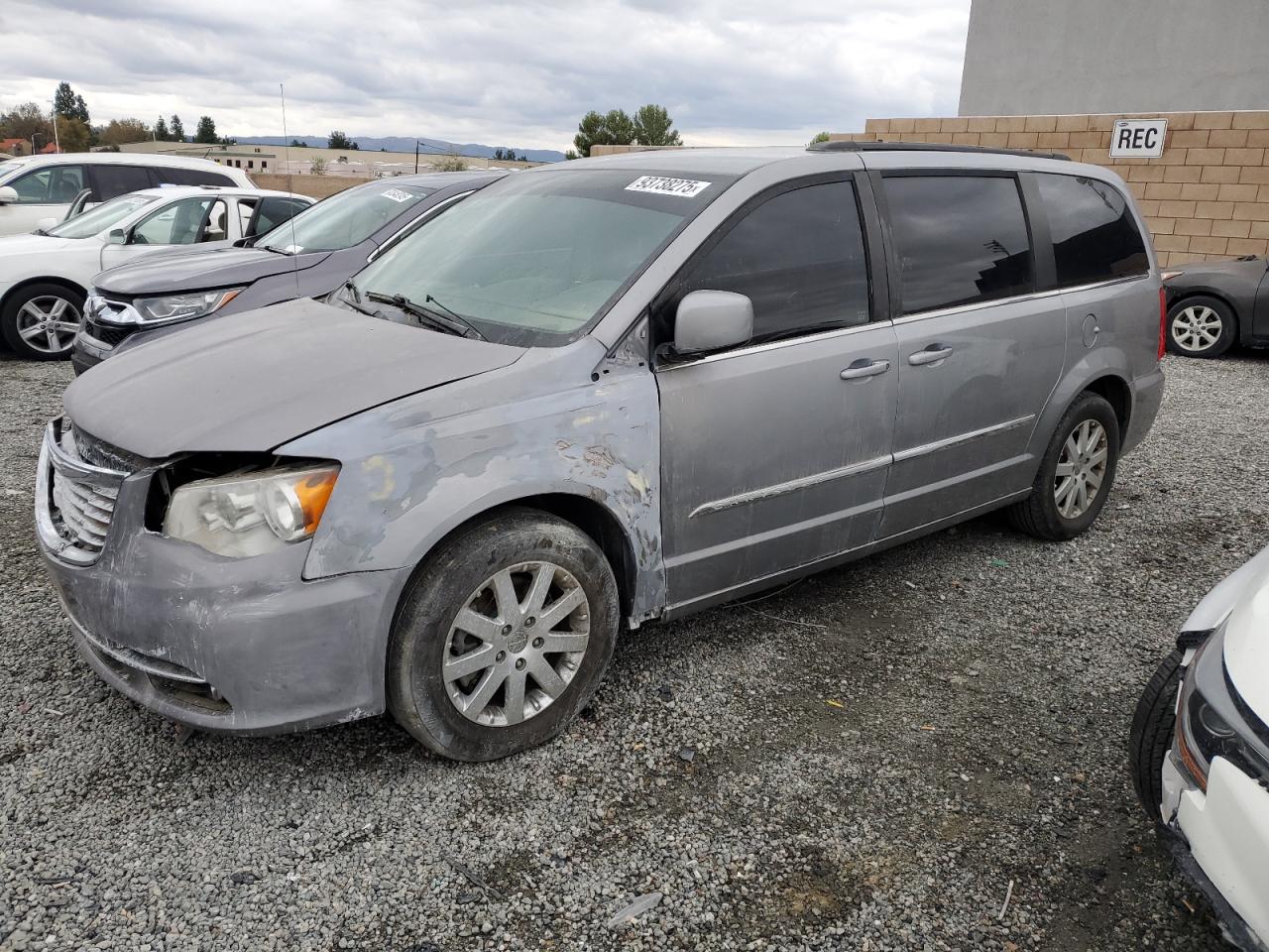 CHRYSLER TOWN & COUNTRY TOURING