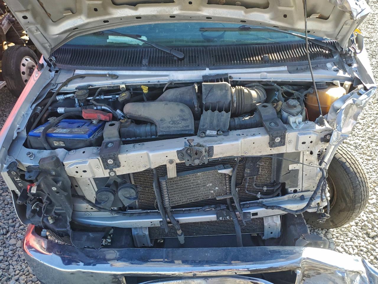 FORD ECONOLINE E450 SUPER DUTY CUTAWAY VAN