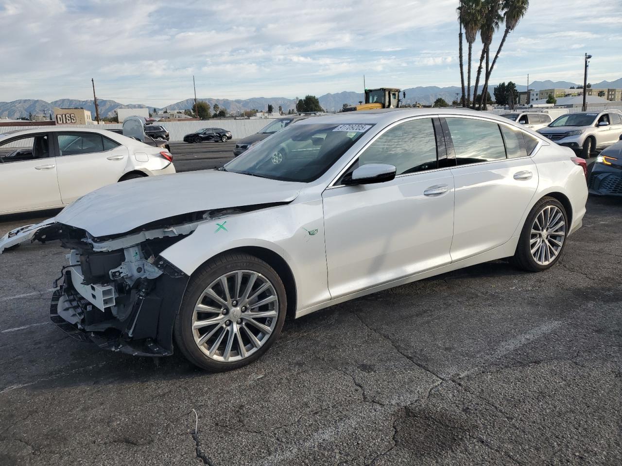 CADILLAC CT5 PREMIUM LUXURY