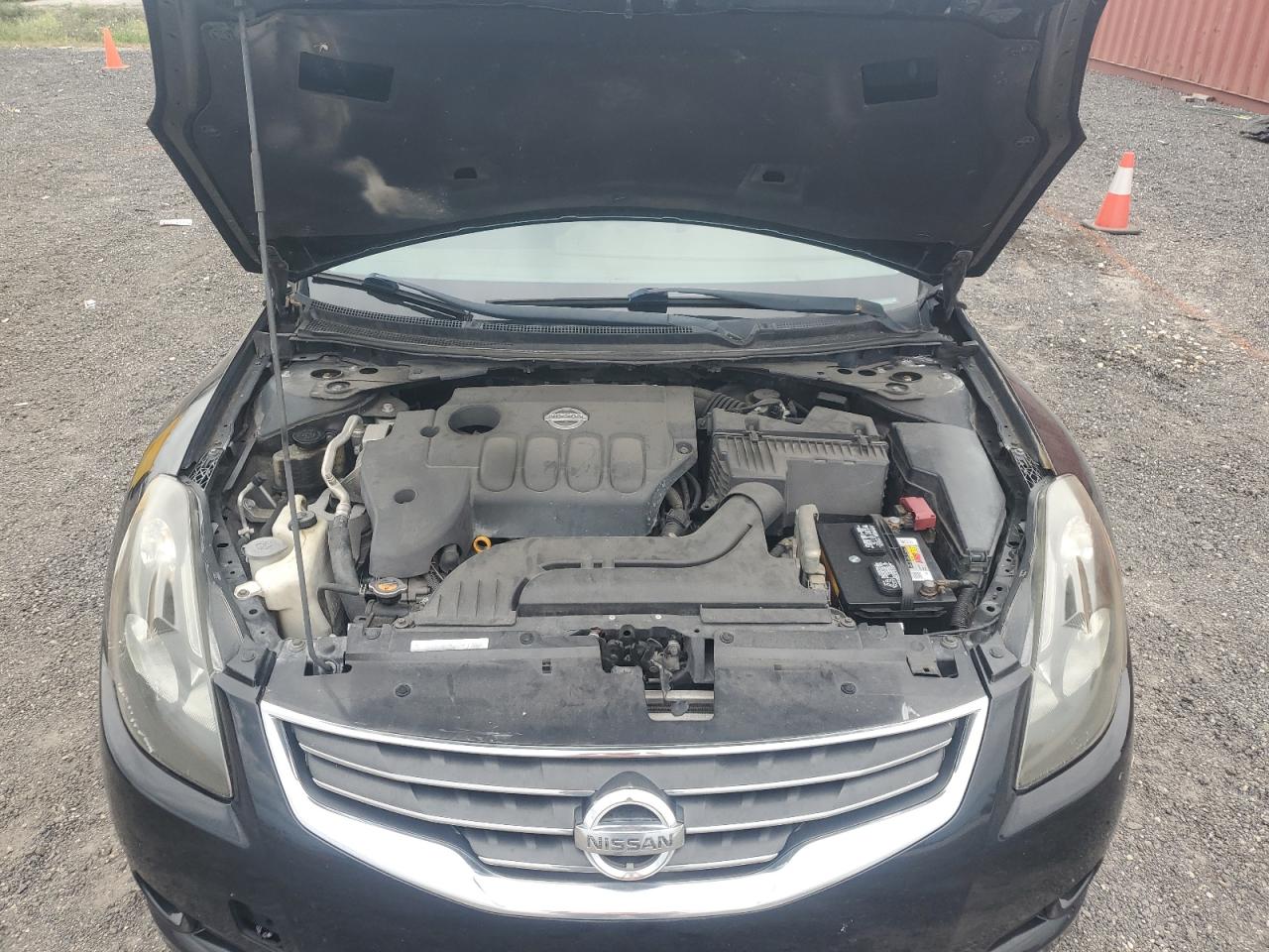 NISSAN ALTIMA BASE