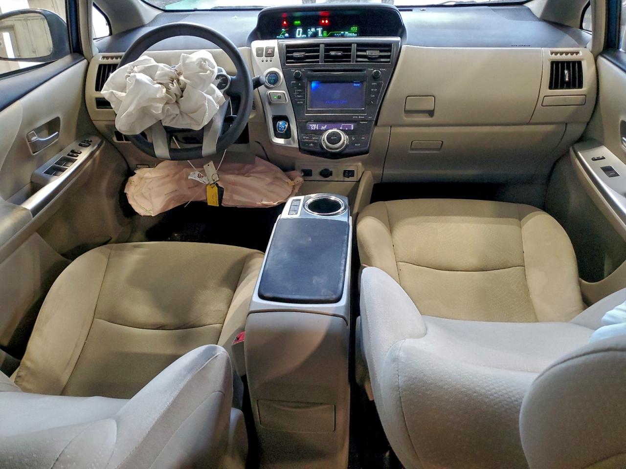 Lot #3315685714 2013 TOYOTA PRIUS V