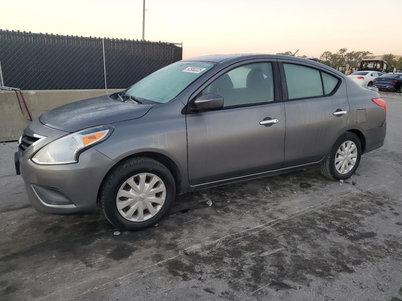 NISSAN VERSA S