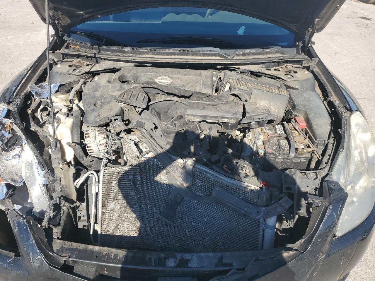 NISSAN ALTIMA BASE
