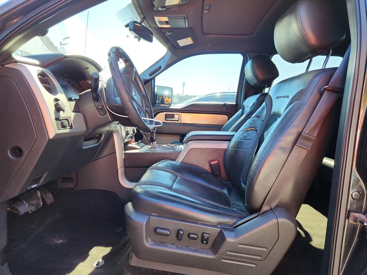 FORD F-150 SVT RAPTOR