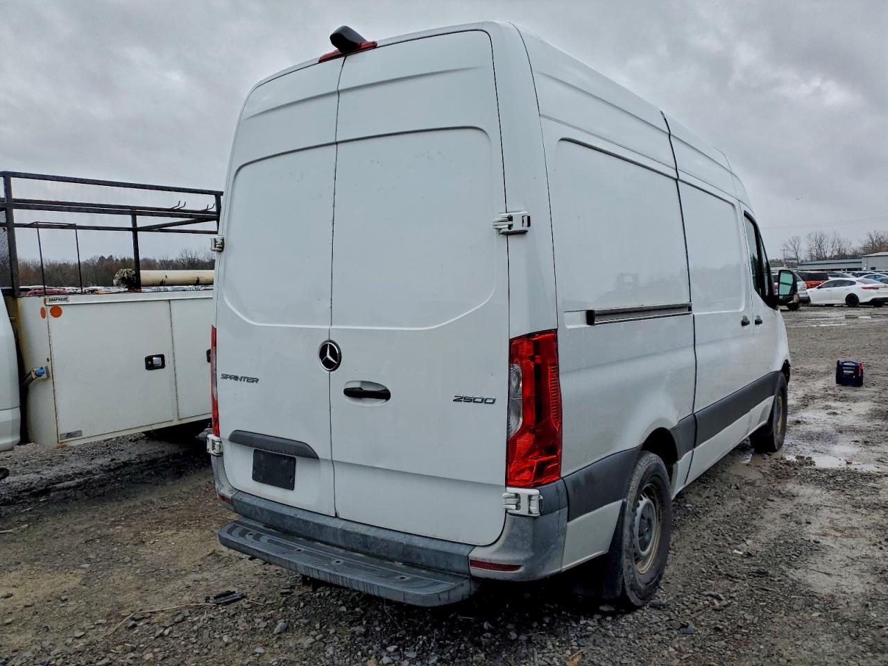 MERCEDES-BENZ SPRINTER 2500