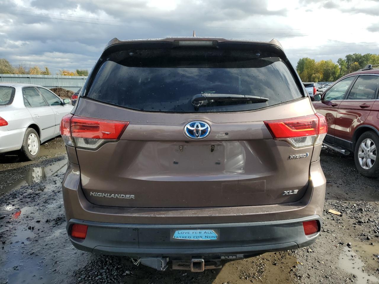 TOYOTA HIGHLANDER HYBRID