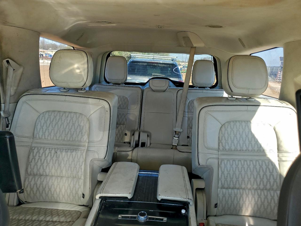 LINCOLN NAVIGATOR BLACK LABEL