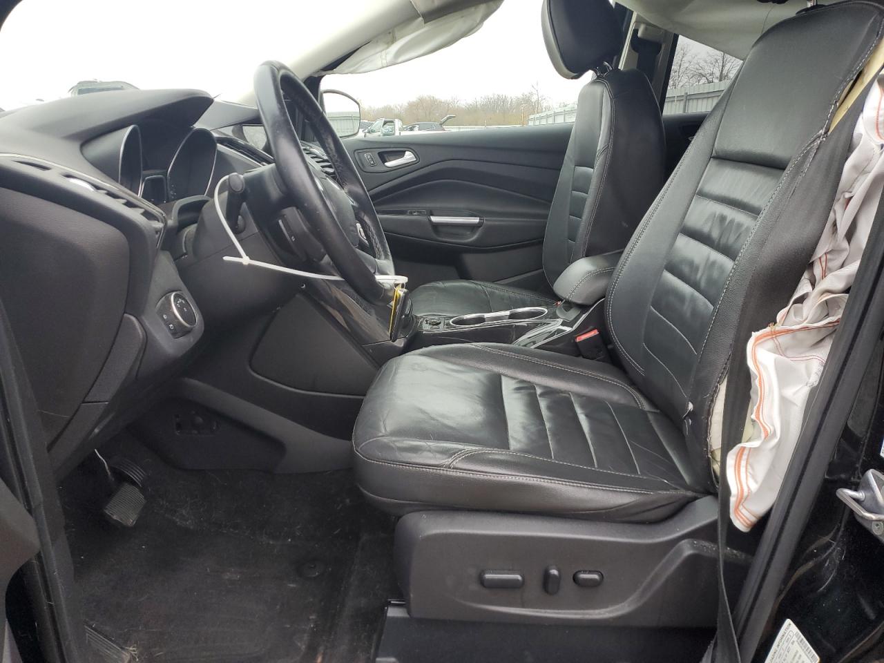 FORD ESCAPE TITANIUM