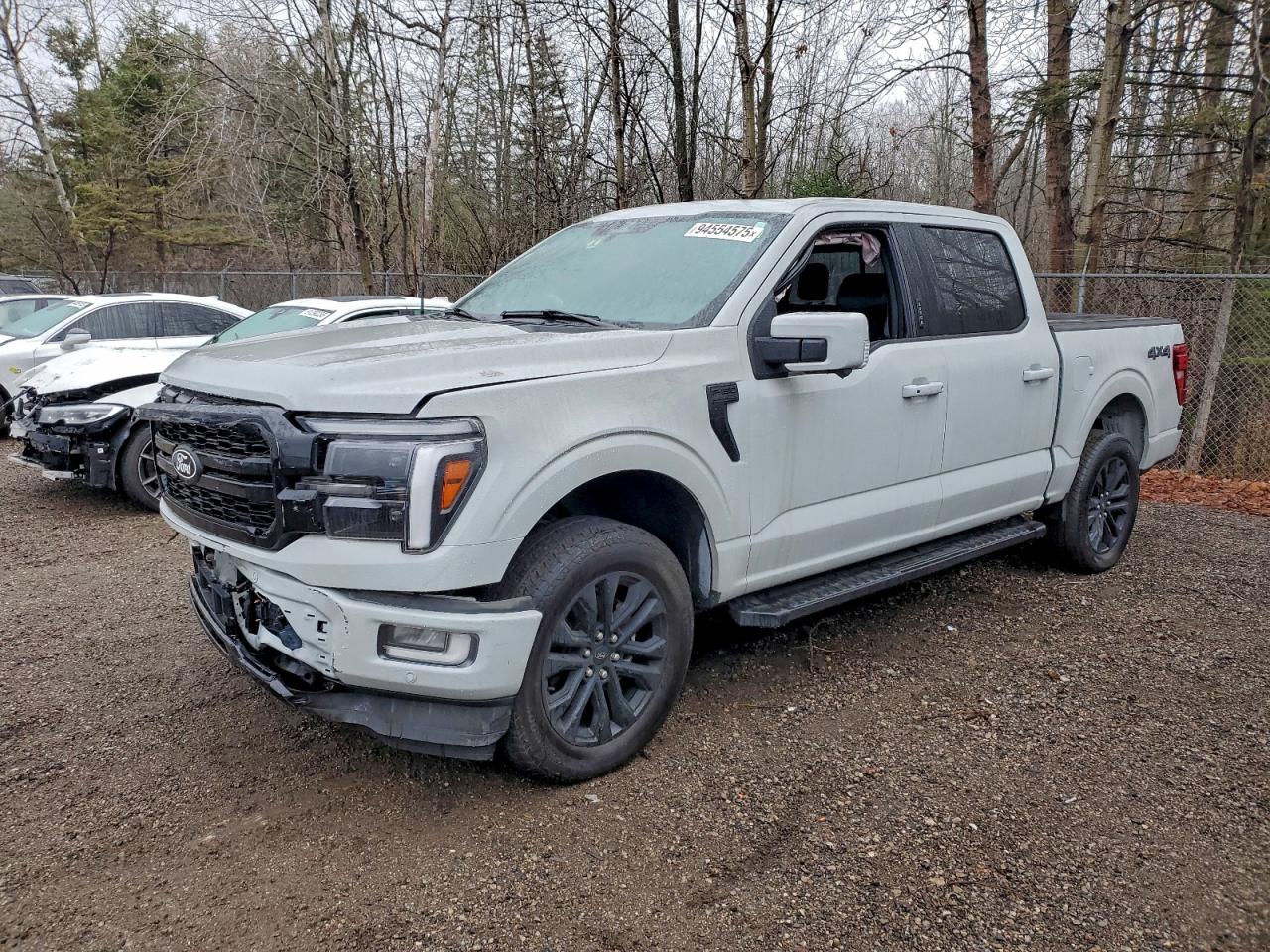 FORD F-150 LARIAT