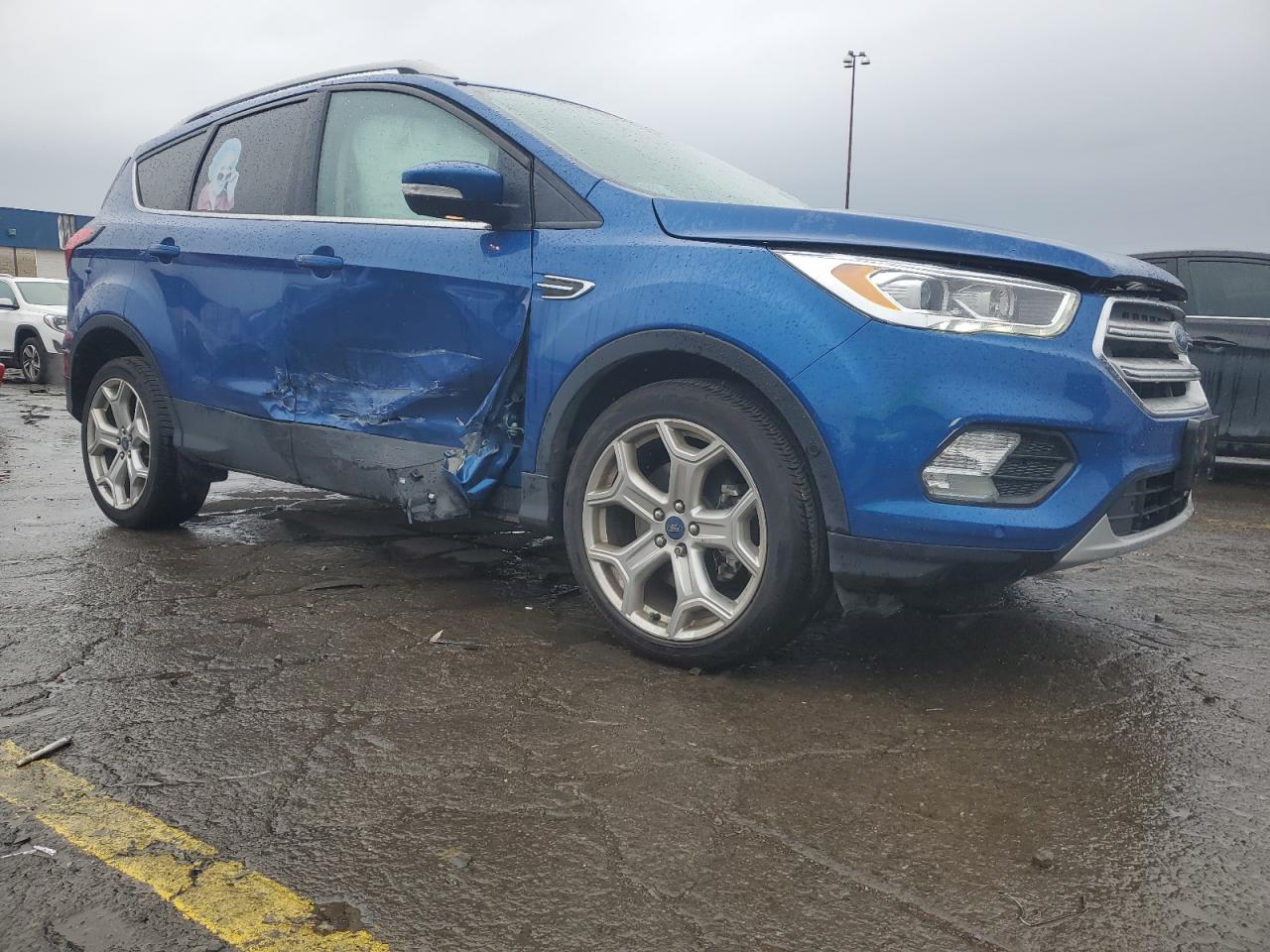 FORD ESCAPE TITANIUM