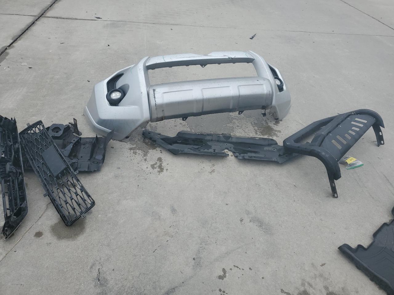 TOYOTA 4RUNNER SR5 PREMIUM