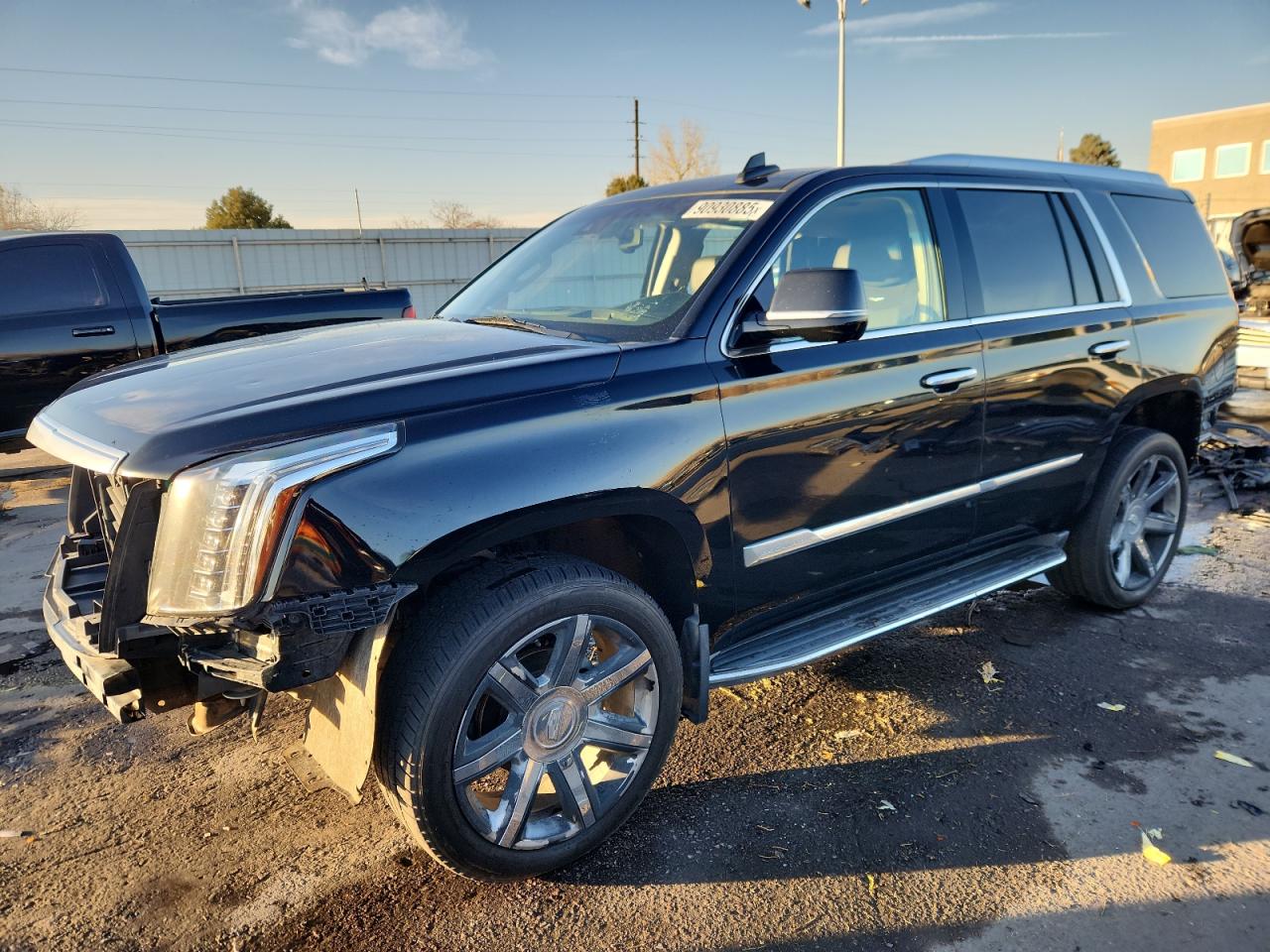 CADILLAC ESCALADE LUXURY