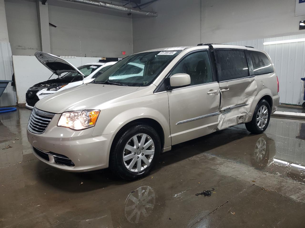 CHRYSLER TOWN & COUNTRY TOURING