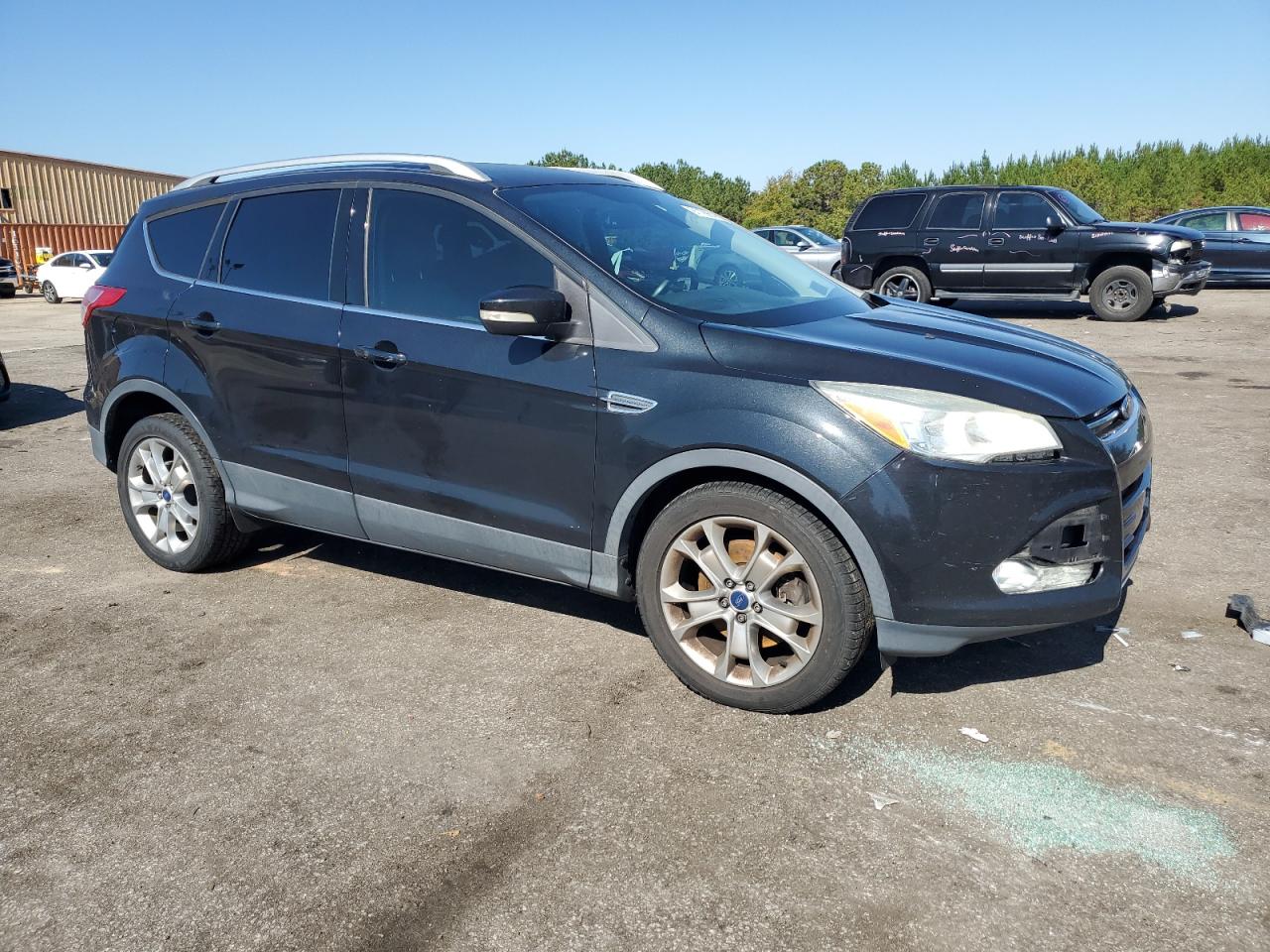 FORD ESCAPE TITANIUM