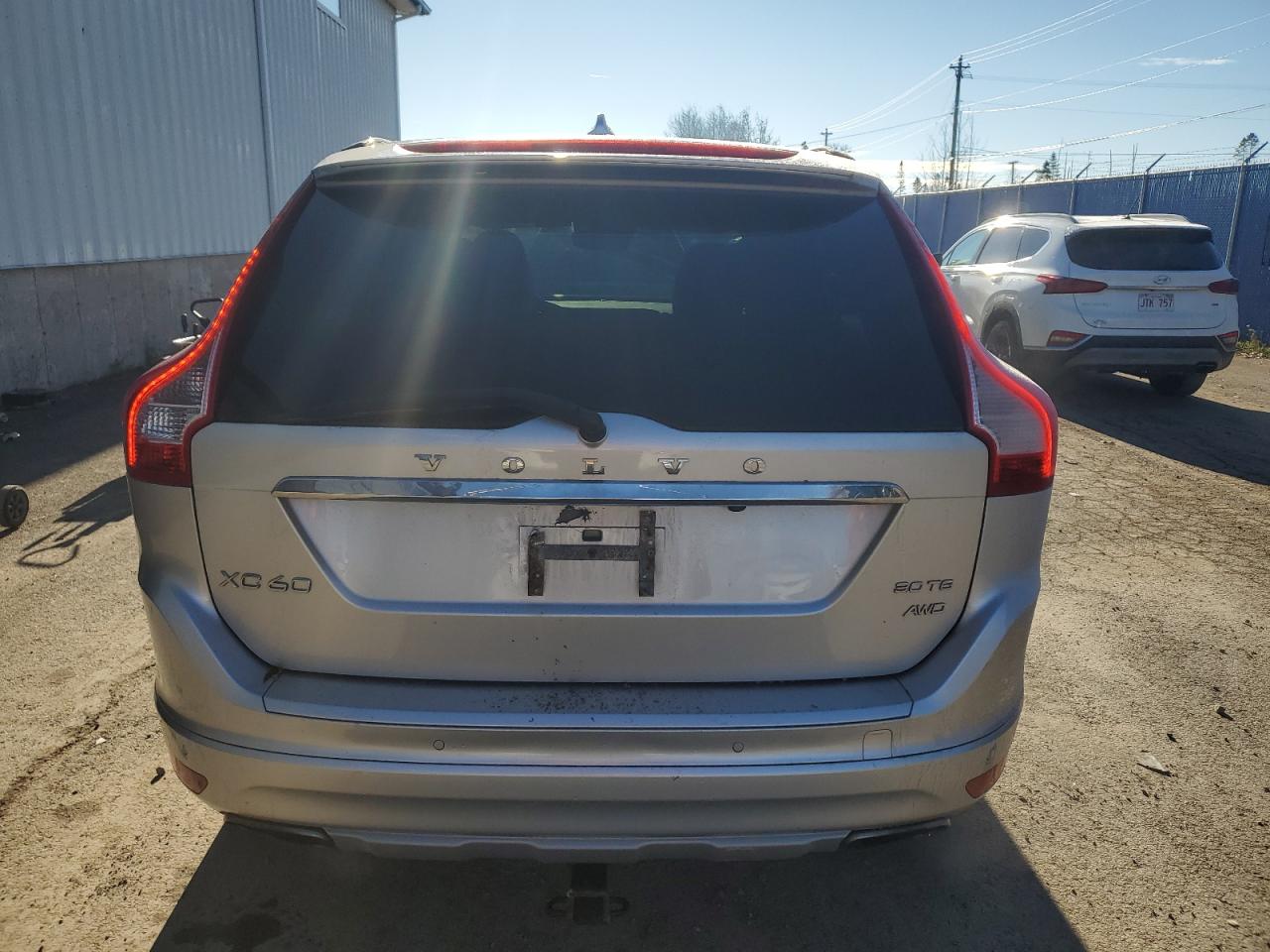 VOLVO XC60 T6 PREMIER