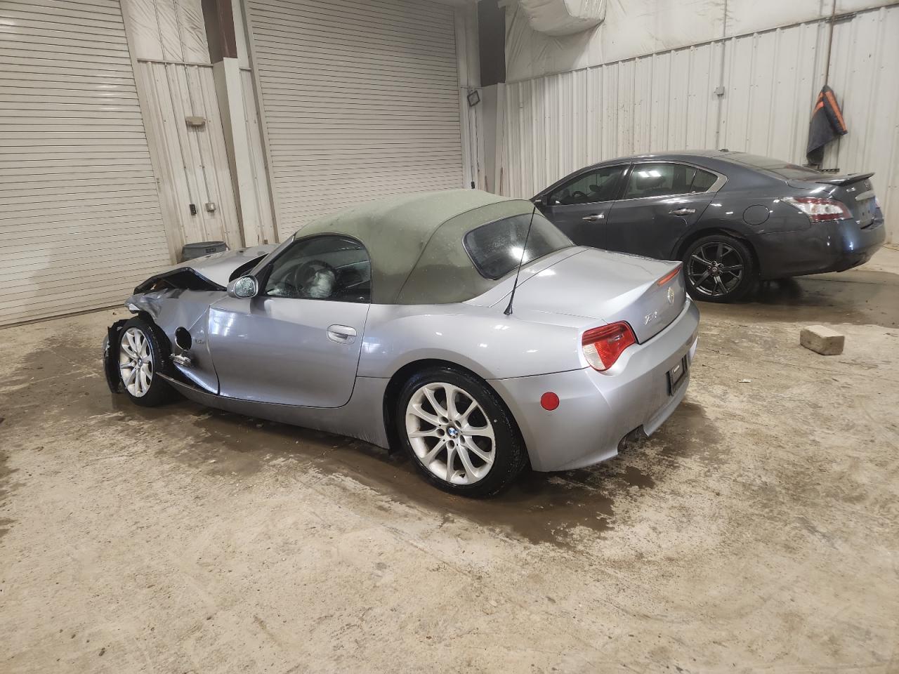 Lot #3302923100 2006 BMW Z4 3.0