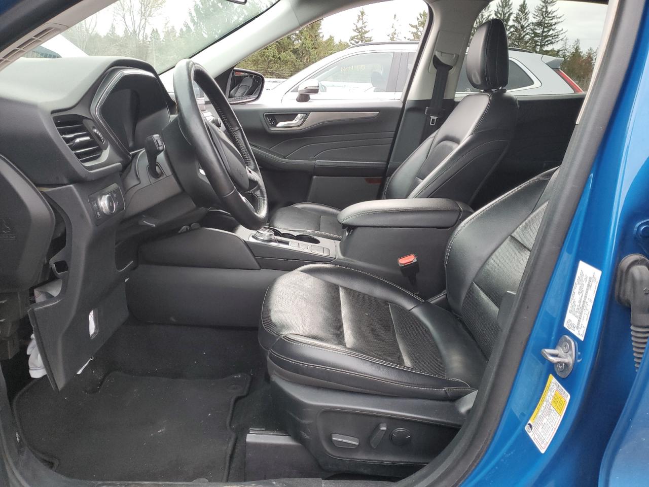 FORD ESCAPE TITANIUM