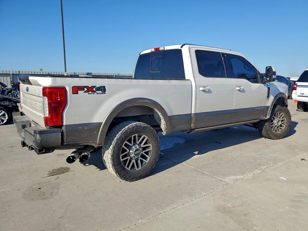 FORD F-250 SUPER DUTY