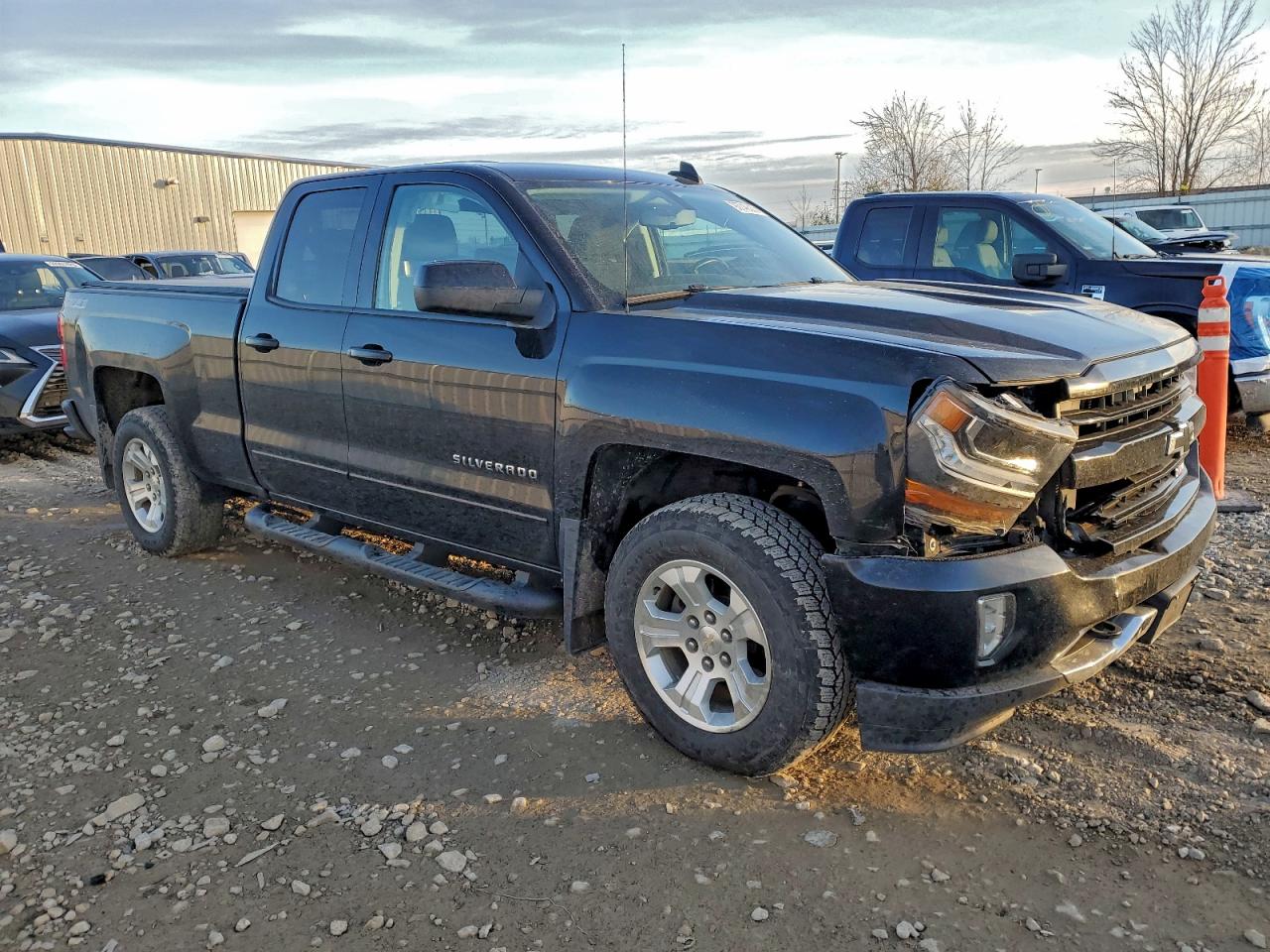 CHEVROLET SILVERADO K1500 LT