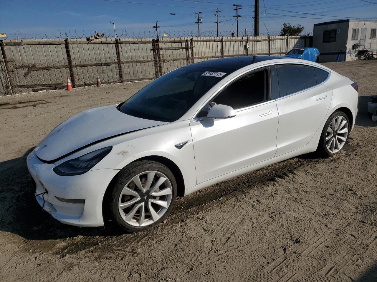 Lot #3301732334 2019 TESLA MODEL 3