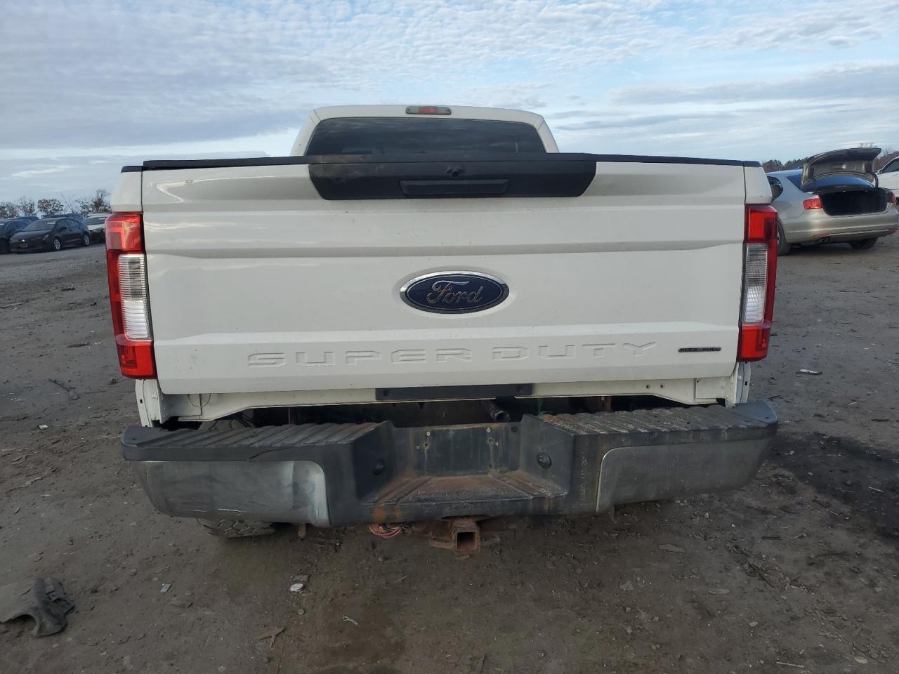 FORD F-250 SUPER DUTY