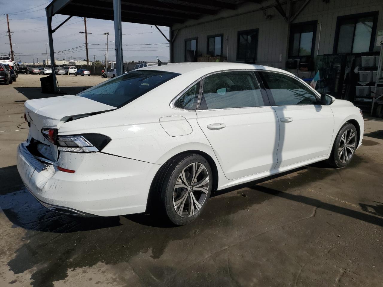 VOLKSWAGEN PASSAT SE