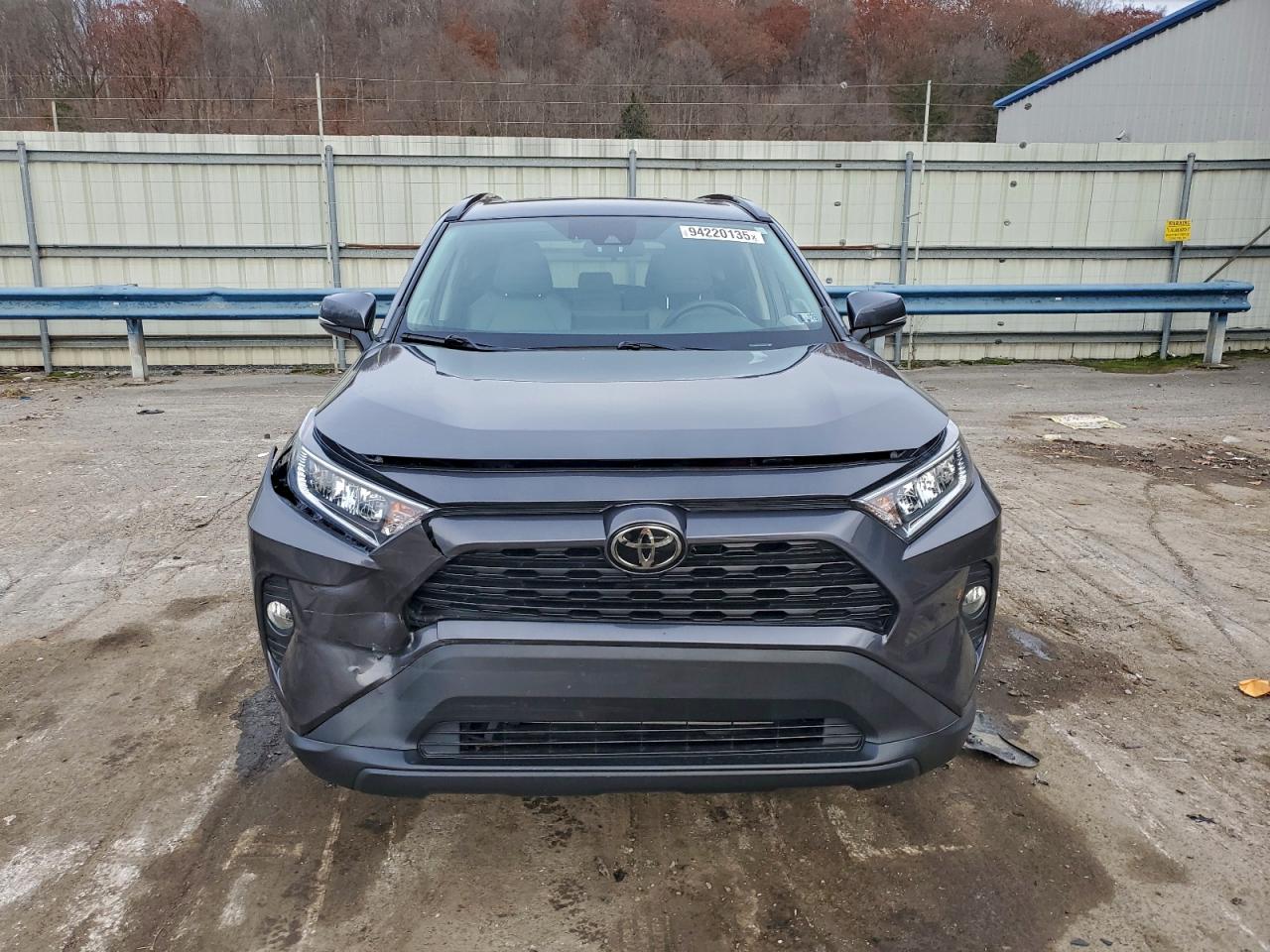 TOYOTA RAV4 XLE PREMIUM