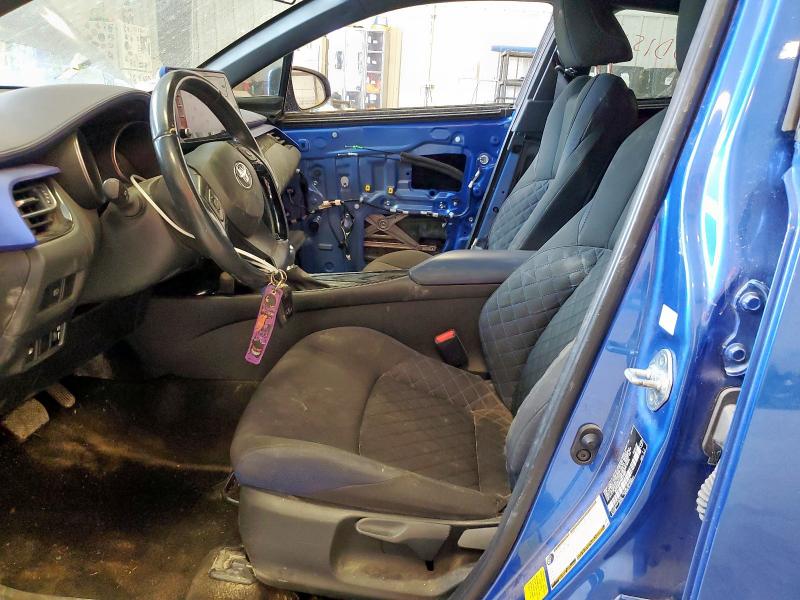 2021 TOYOTA C-HR XLE #3318913917