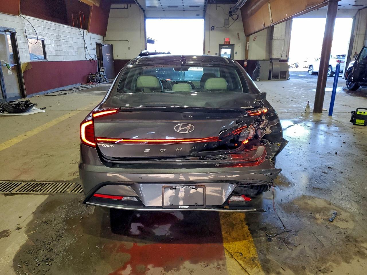 HYUNDAI SONATA HYBRID