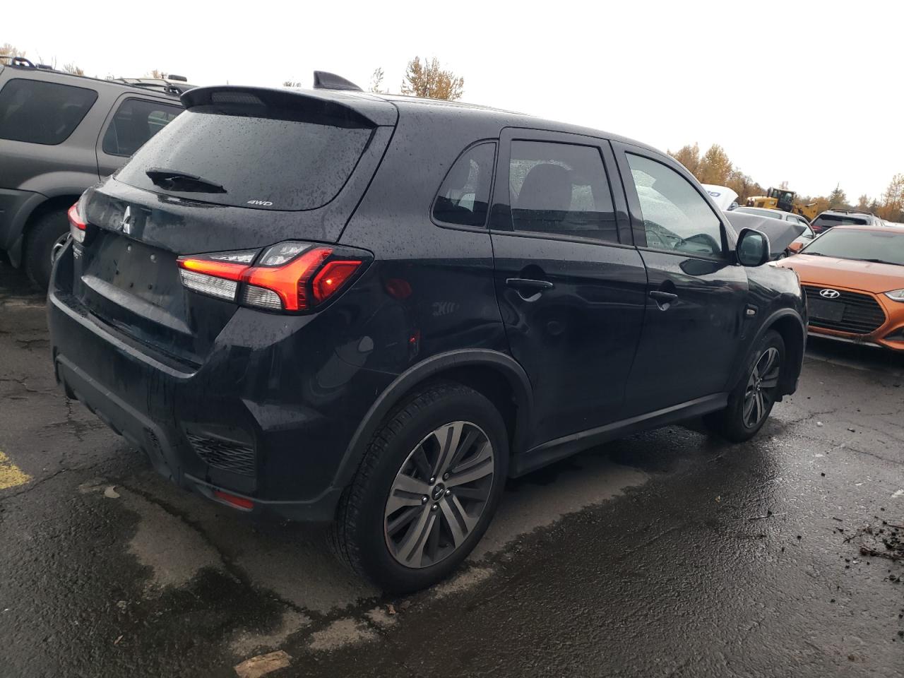 MITSUBISHI OUTLANDER S/SE