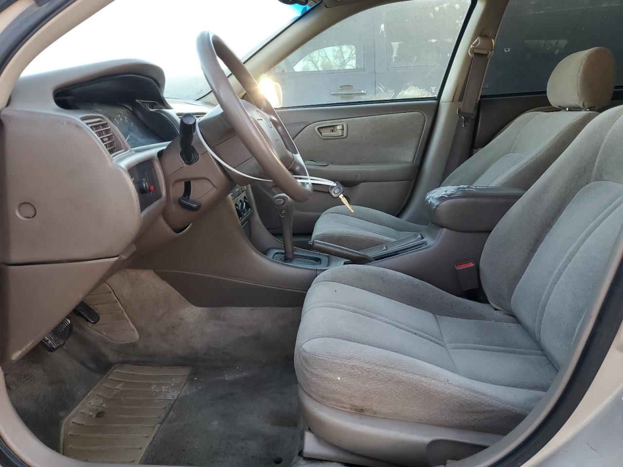 Lot #3285900574 2001 TOYOTA CAMRY LE