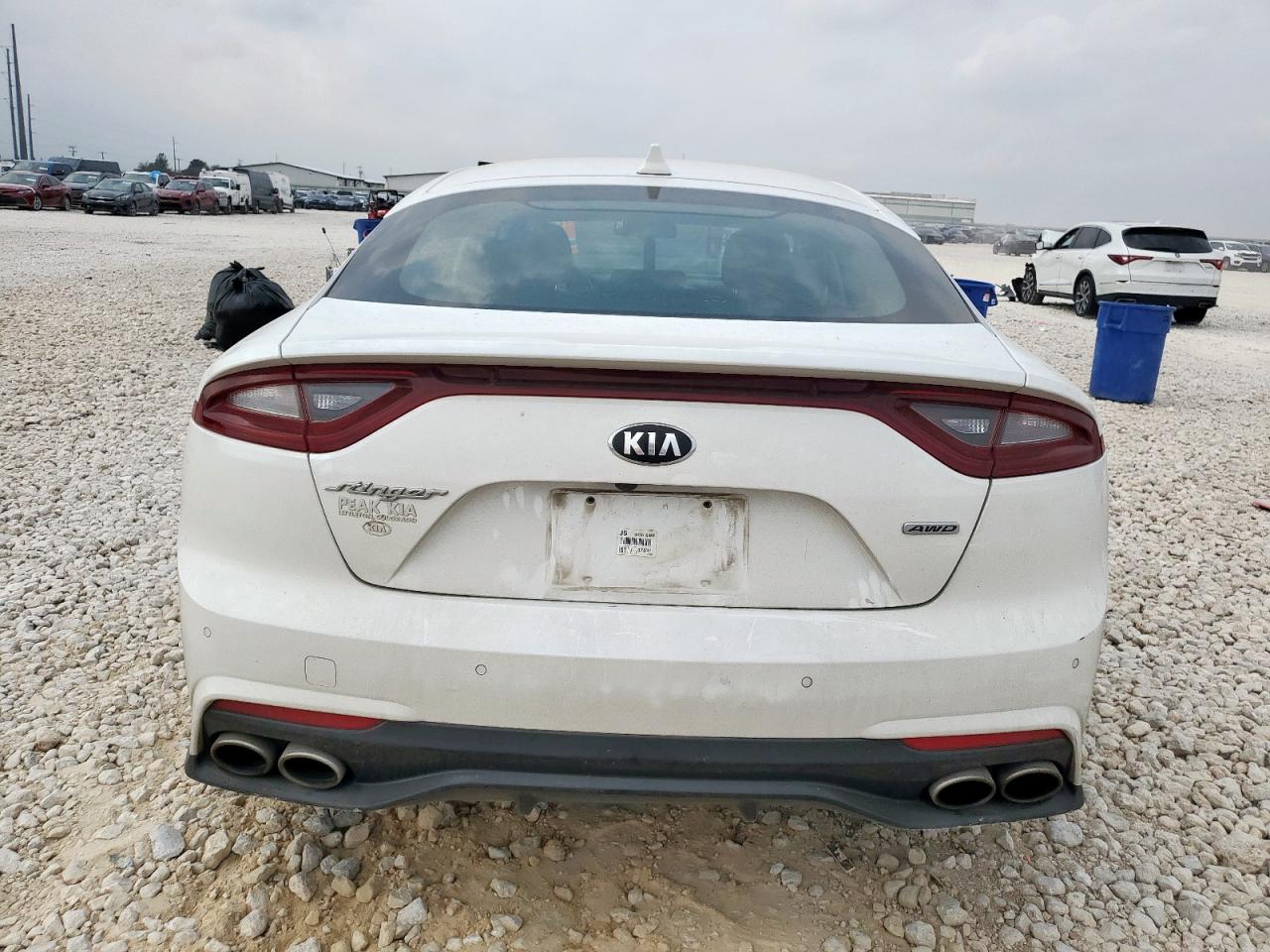 KIA STINGER