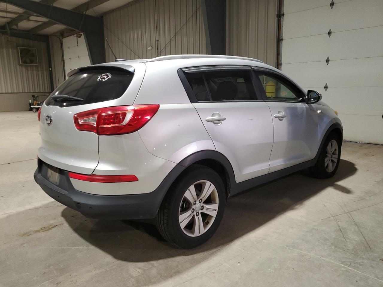 KIA SPORTAGE LX