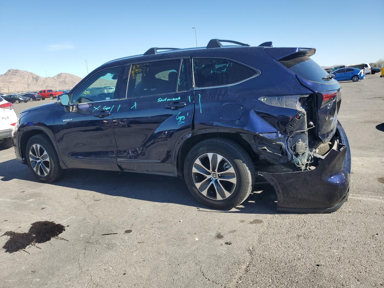 TOYOTA HIGHLANDER HYBRID XLE