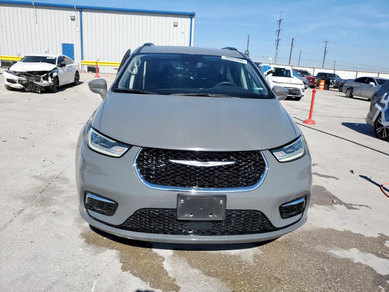 CHRYSLER PACIFICA TOURING L