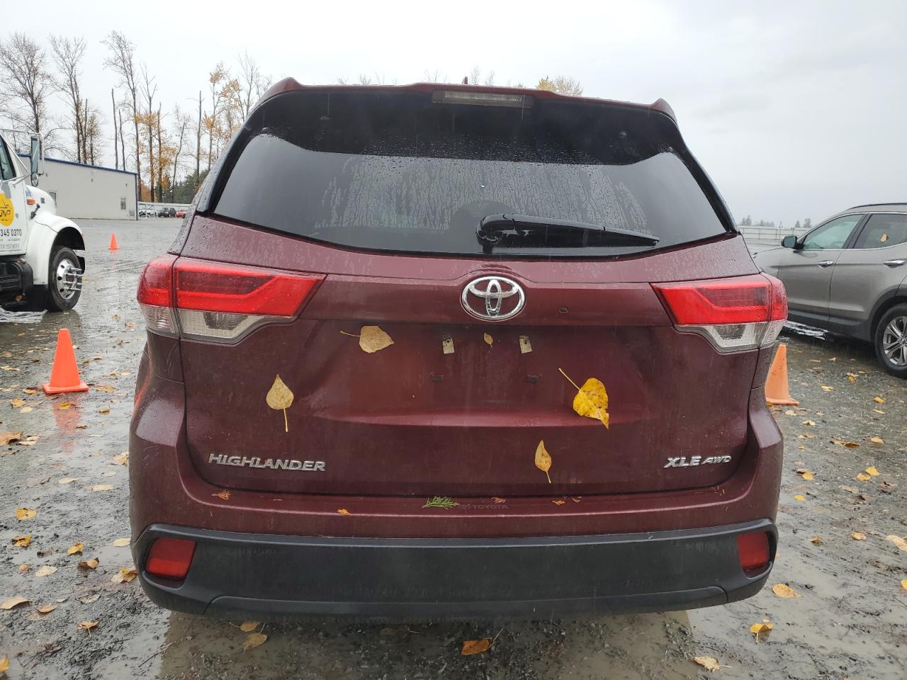 TOYOTA HIGHLANDER SE