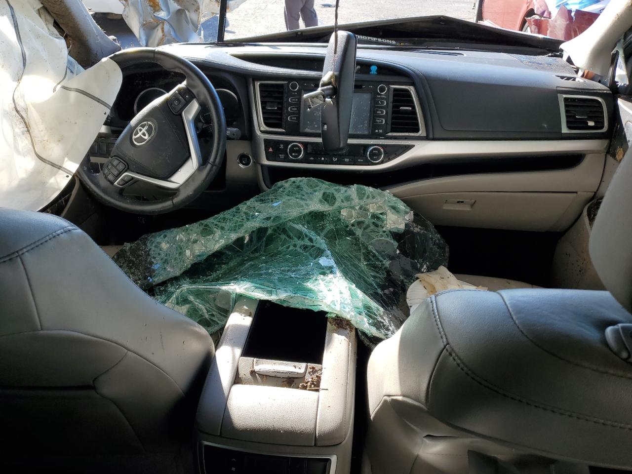 TOYOTA HIGHLANDER XLE