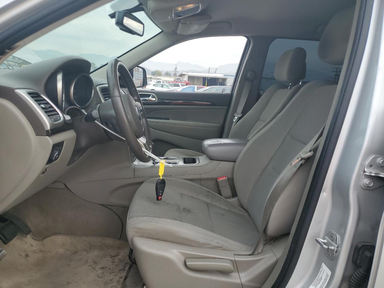 JEEP GRAND CHEROKEE LAREDO