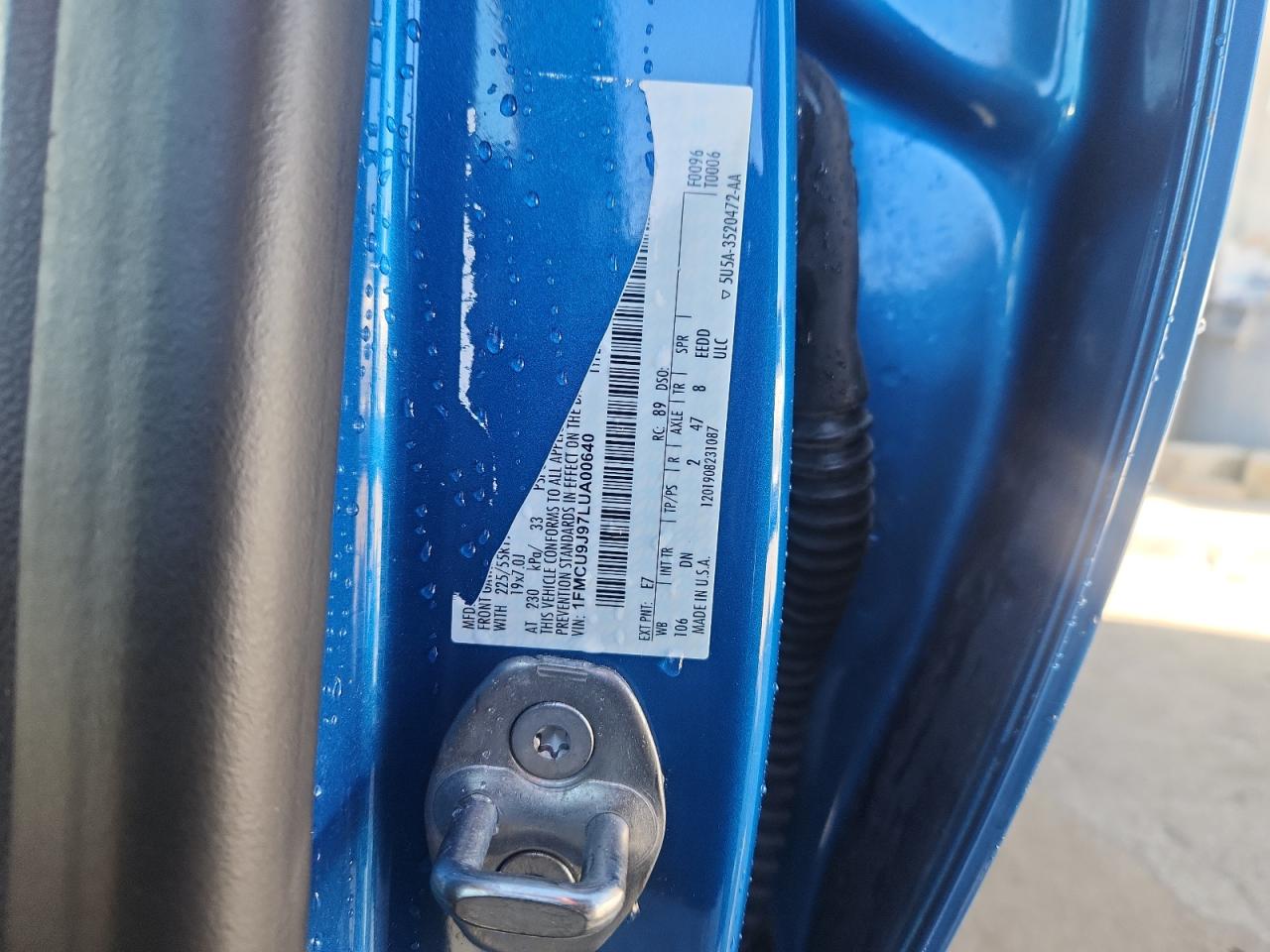 FORD ESCAPE TITANIUM