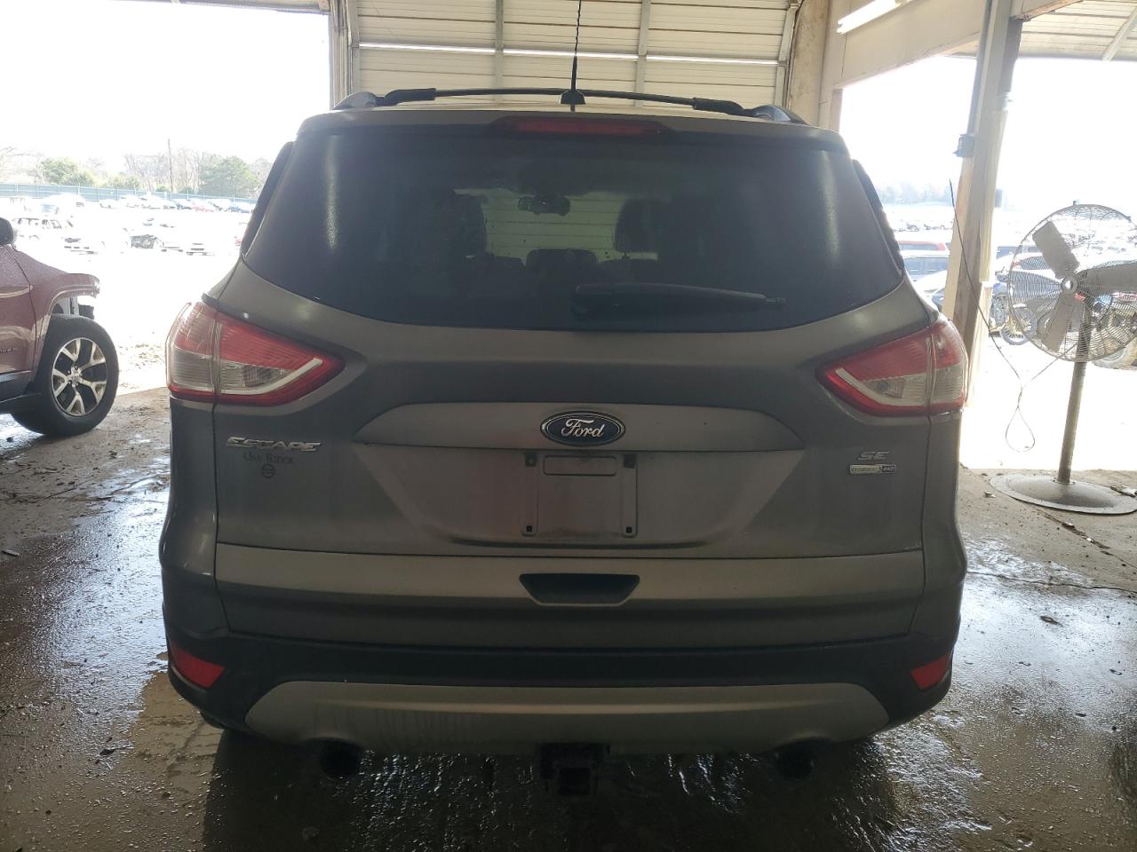 FORD ESCAPE SE