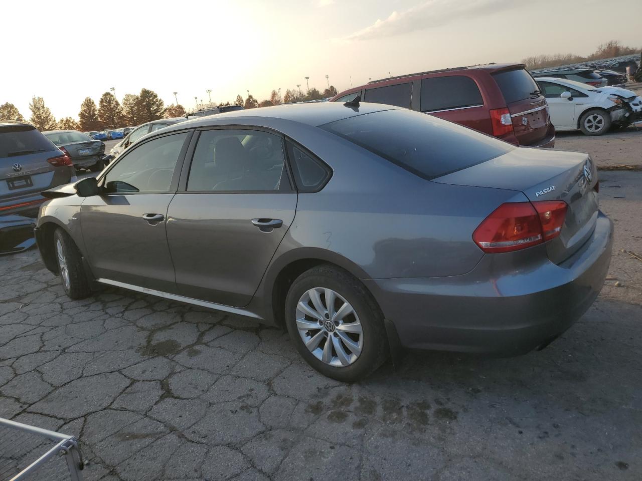 VOLKSWAGEN PASSAT S