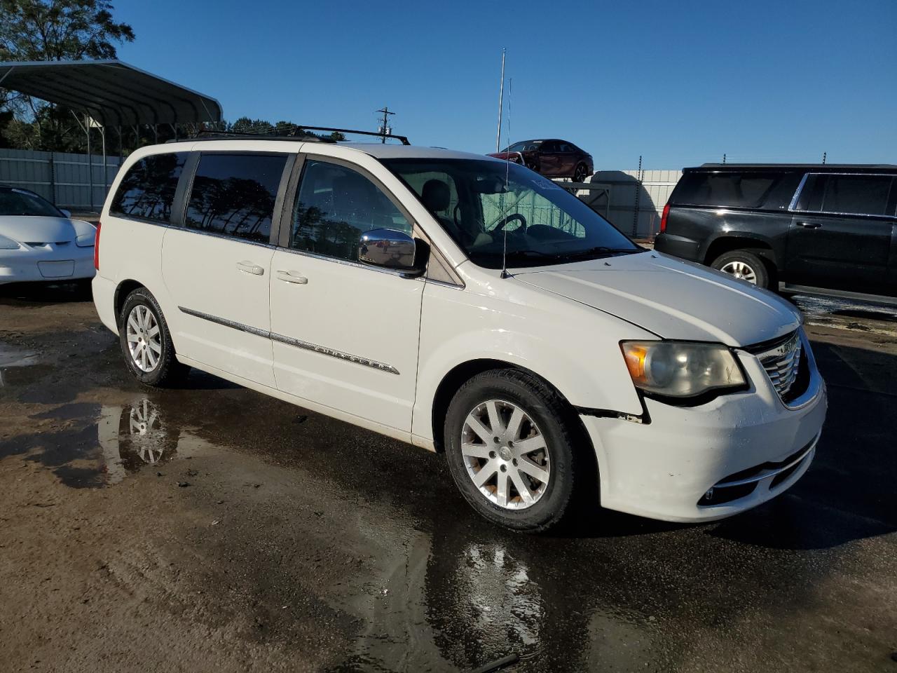 CHRYSLER TOWN & COUNTRY TOURING L