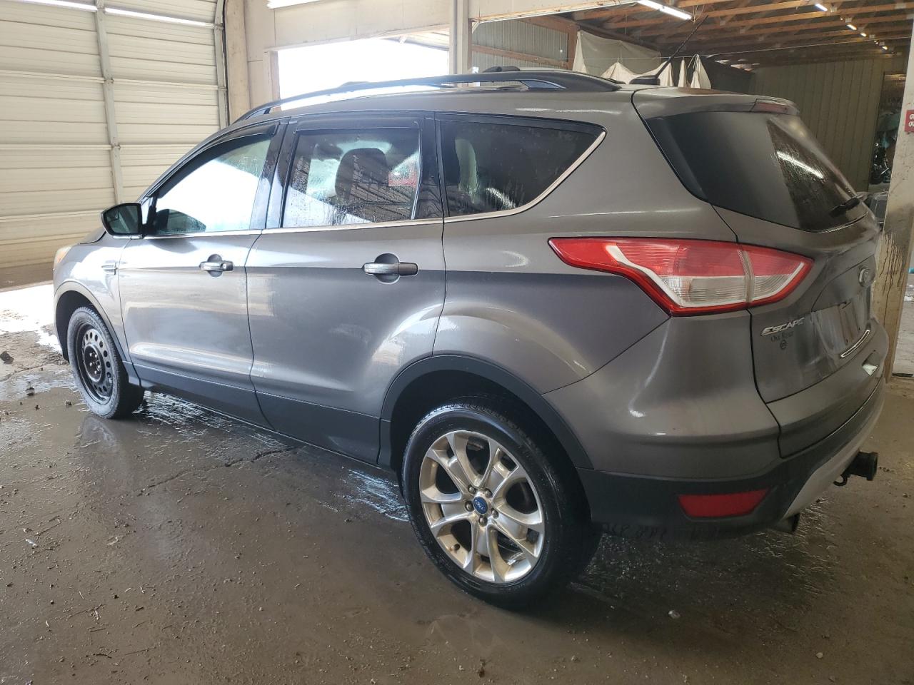 FORD ESCAPE SE