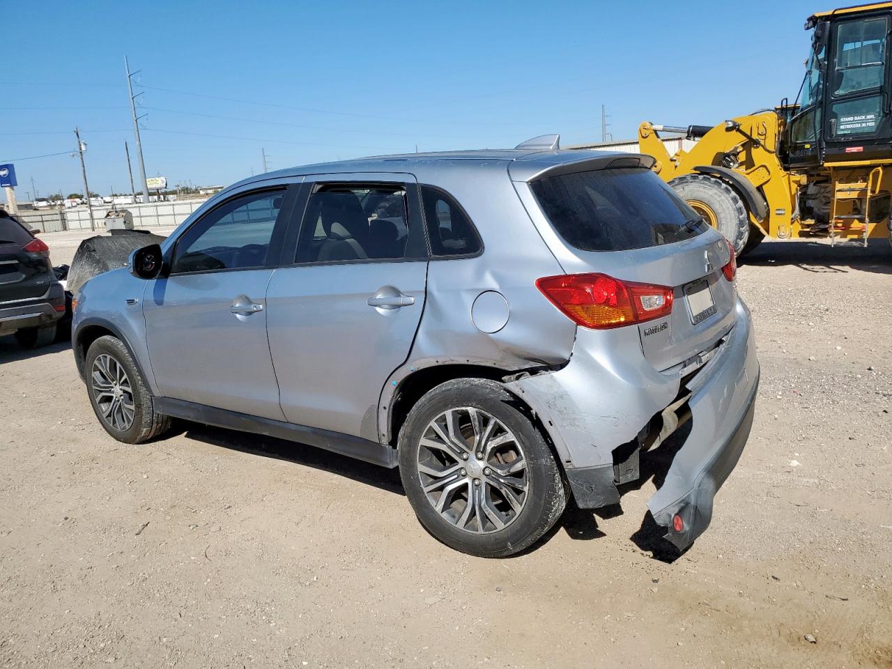 MITSUBISHI OUTLANDER ES